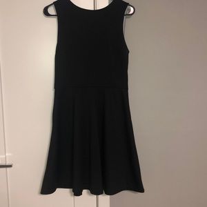 Black Sleeveless Dress